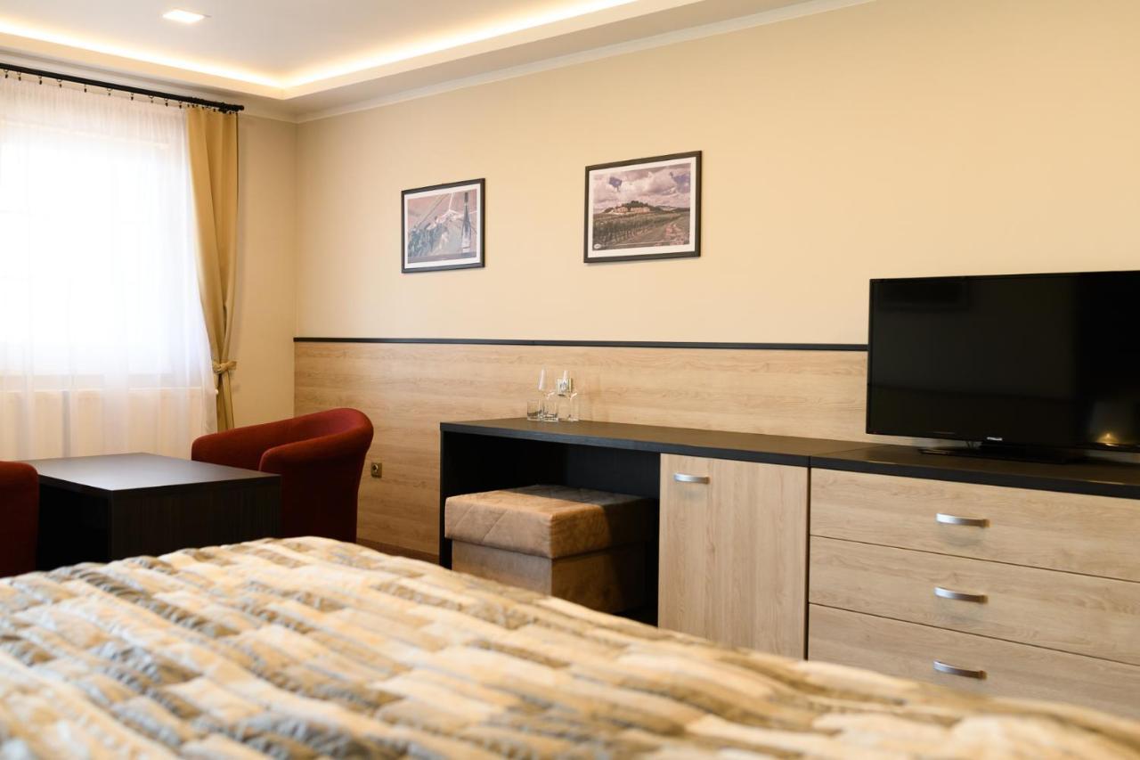 Vinarstvi U Kaplicky Hotel Zaječí Exterior foto
